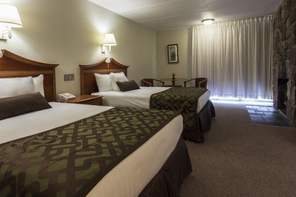 Four Seasons Motor Lodge جاتلينبرج المظهر الخارجي الصورة